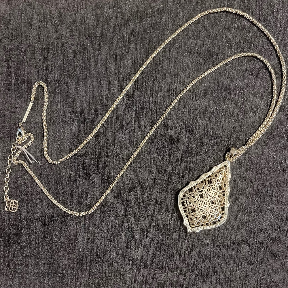 NWOT KENDRA SCOTT AIDEN GOLD LONG NECKLACE SILVER FILIGREE